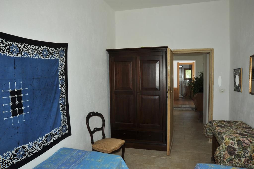 ساساري Campi Elisi B&B الغرفة الصورة