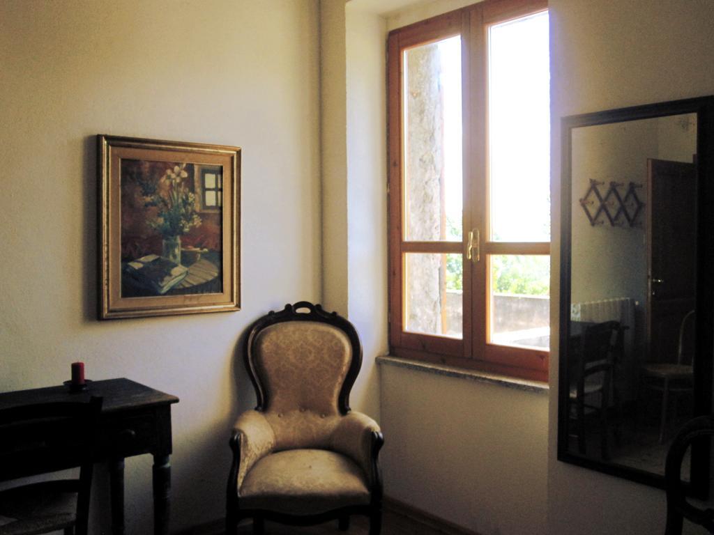 ساساري Campi Elisi B&B الغرفة الصورة